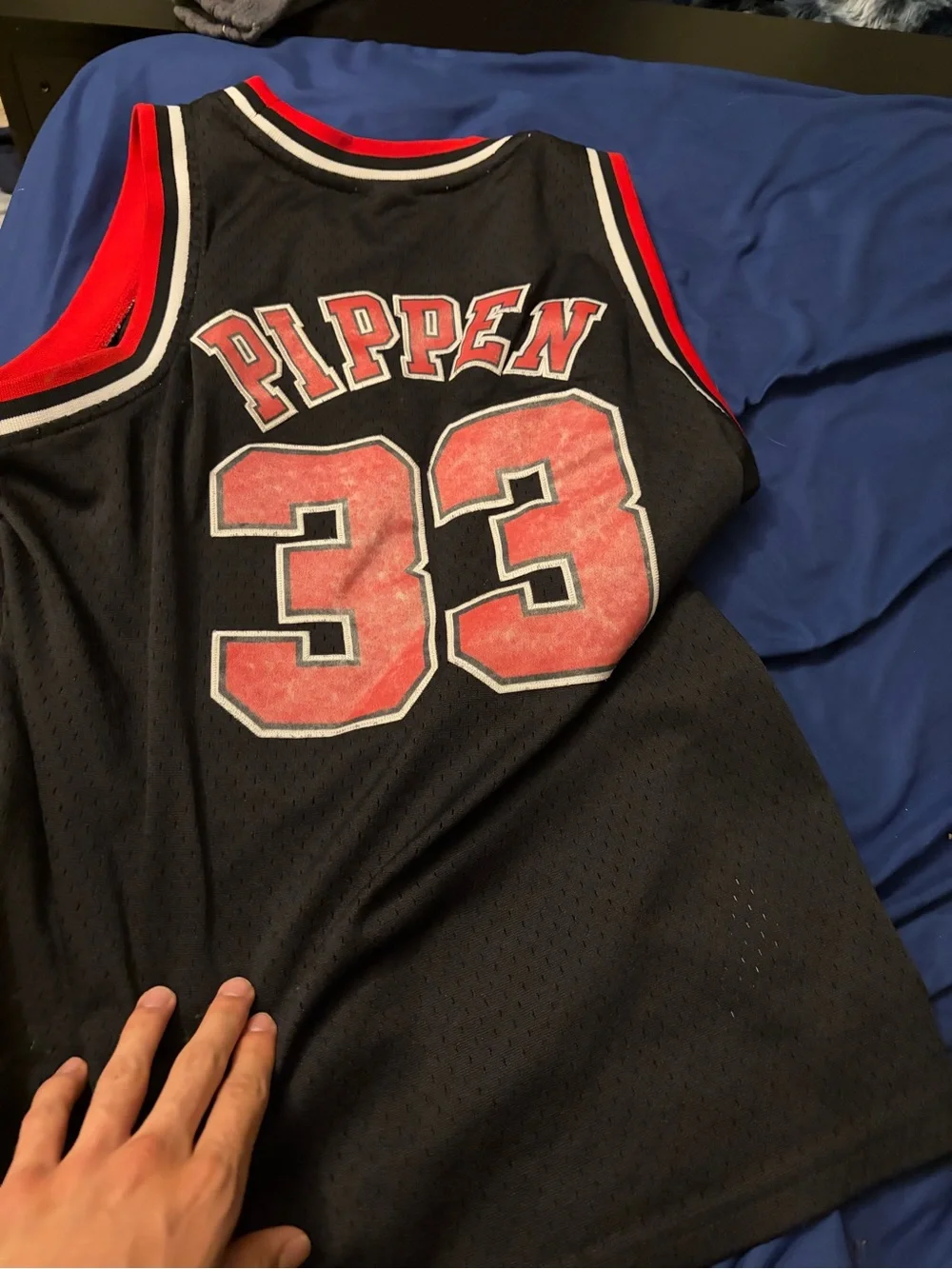 Mitchell & Ness Black Chicago Bulls #33 Scottie Pippen 97-98 authentic jersey